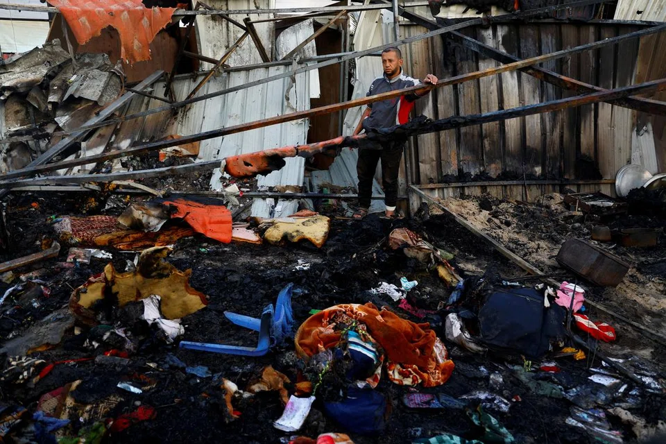 Sumber Hamas memberitahu media bahawa mereka sedia memeterai gencatan senjata kerana tidak mahu melihat rakyat Palestin terus menderita akibat perang berlanjutan dengan Israel.