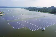 JANA TENAGA BERSIH: Ladang suria terapung di Kolam Air Tengeh. 