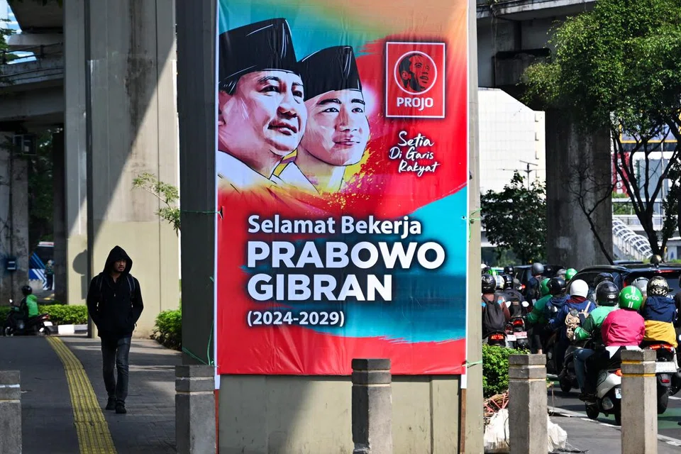 Indonesia menyaksikan hari bersejarah peralihan tampuk pemerintahan negara melalui majlis angkat sumpah pelantikan Presiden dan Naib Presiden negara yang kelapan pada 20 Oktober. Ini susulan kemenangan Encik Prabowo Subianto, yang seterusnya dipilih sebagai Presiden Indonesia, dan Encik Gibran Rakabuming Raka iaitu anak mantan Presiden Encik Joko ‘Jokowi’ Widodo selaku Naib Presiden.