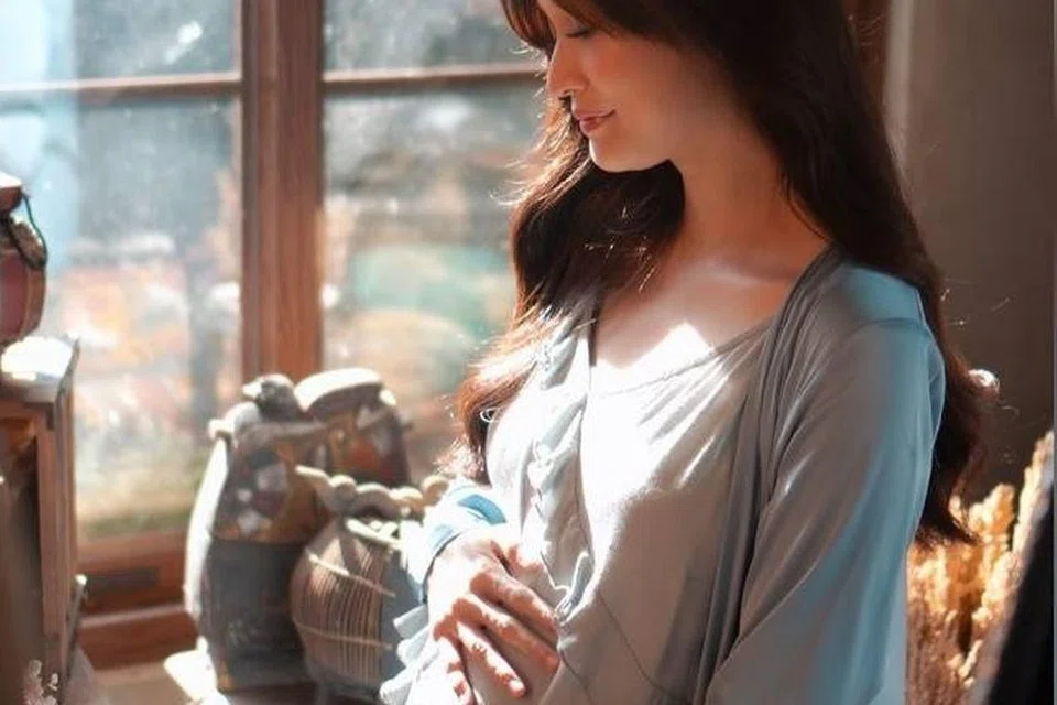 SARAT HAMIL: Ayda yang kini sarat hamil anak kedua dijangka melahirkan bayi pada awal Disember ini.