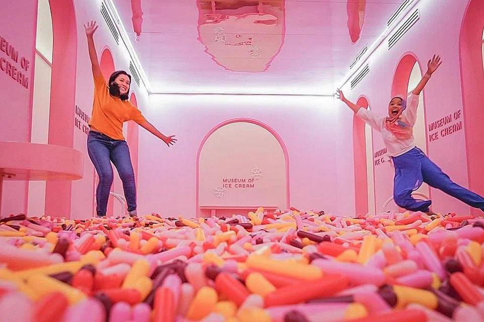 MUZIUM AISKRIM: Muzium bertemakan aiskrim di 100 Loewen Road ini, merupakan antara daya tarikan baru di Singapura yang popular di kalangan penduduk setempat. - Foto fail