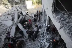 Hospital Kamal Adwan, salah satu daripada tiga kemudahan perubatan di pinggir utara Gaza telah berulang kali diserang oleh pasukan Israel.