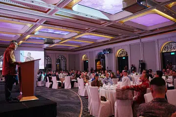Dalam ucapannya di majlis Anugerah Jauhari pada 25 Oktober di Hotel Four Seasons, Editor Berita Harian, Encik Nazry Mokhtar, menyorot pencapaian akhbar ini sejak melalui transformasi setahun lalu.