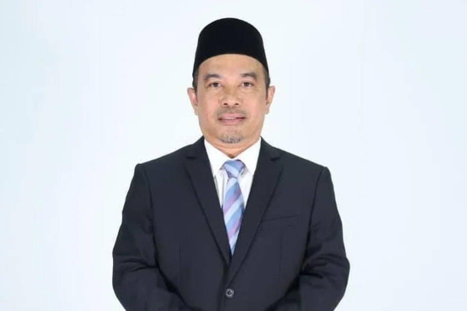Pakar geologi dari Fakulti Kejuruteraan Awam Dan Alam Bina, Universiti Tun Hussein Onn Malaysia (UTHM), Profesor Dr Aziman Madun.