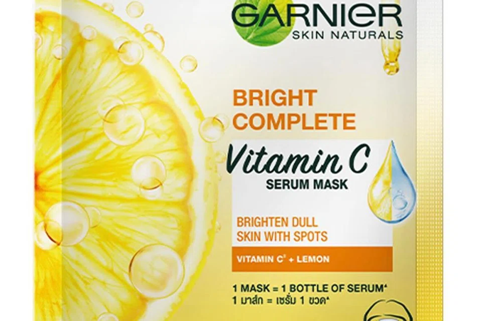 Masker, ‘Garnier Light Complete Serum - Lemon’ ini diperkaya dengan ekstrak lemon pencerah, Vitamin C, dan asid hialuronik untuk kulit lebih cerah dan lembap.
