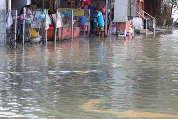 Limpahan air Sungai Kedah pada 19 September menyebabkan bandar Alor Setar dilanda banjir kilat. 