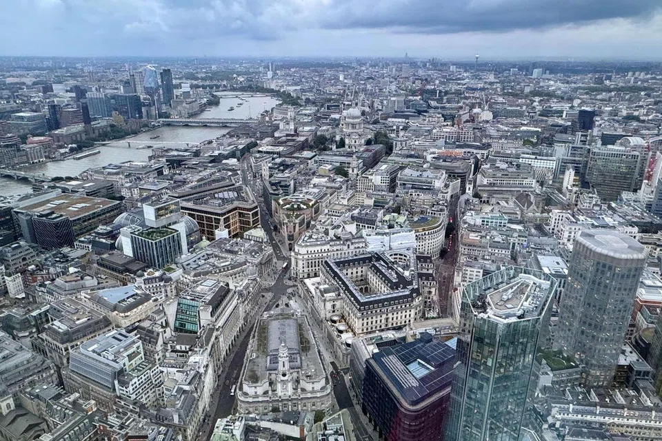 London, LKYWCP, URA