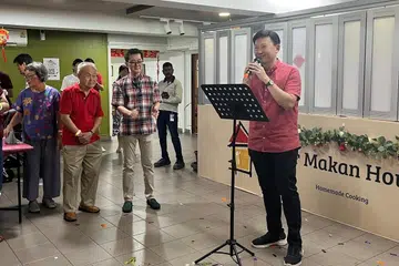 Singapore, Ease, Penambahbaikan Kediaman bagi Warga Emas Aktif, Enhancement for Active Seniors, Chee Hong Tat