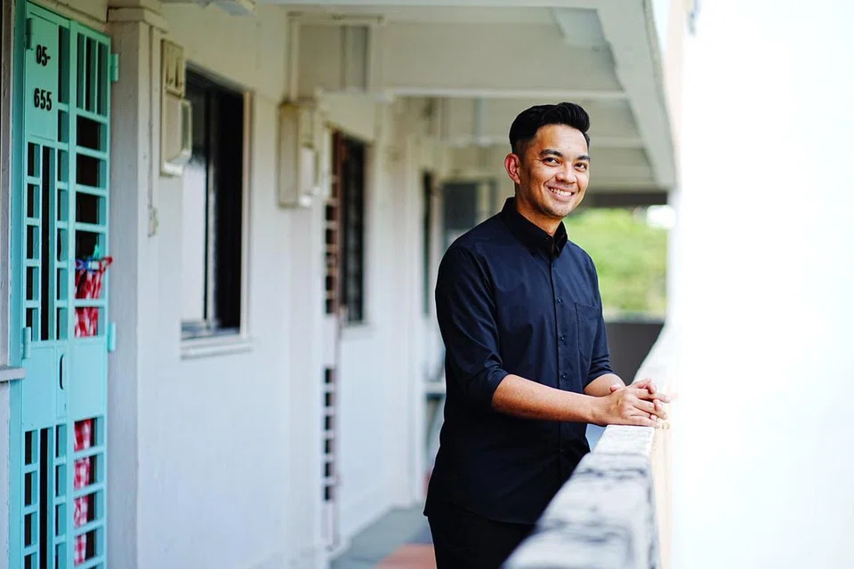 Pengarah Eksekutif, Persatuan Persuratan Pemuda Pemudi Melayu (4PM), Encik Didicazli Ismail.