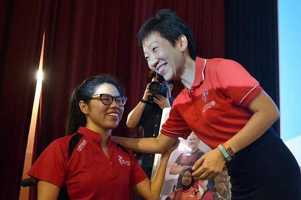  KURANG UPAYA BUKAN PENGHALANG: Cik Grace Fu percaya atlit para Singapura termasuk perenang negara Cik Yip Ping akan memberikan persembahan yang baik Disember nanti.