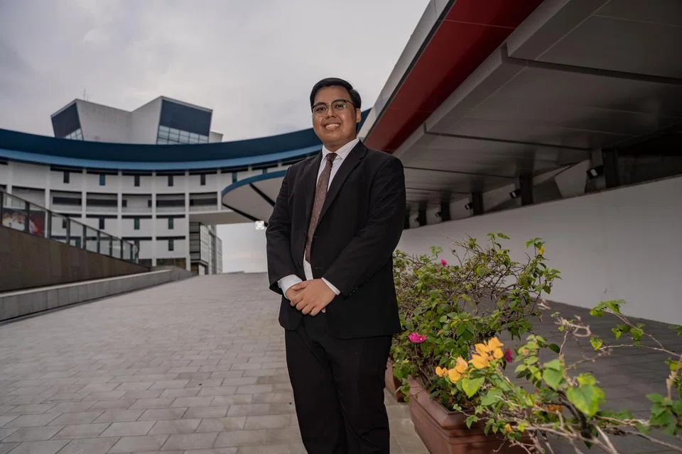 RANGKUL LIMA ANUGERAH: Encik Muhammad Danial Mohamed K, 20 tahun, terima lima anugerah dari Politeknik Temasek (TP) pada 24 Jun.