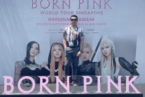 MENGIKUT TREND: Encik Halil Nasil gemarkan muzik bertenaga dan mengikut trend semasa dan menyenangi lagu-lagi kumpulan wanita Korea, Blackpink.