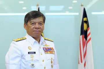 PENCAPAIAN BESAR: Menurut Panglima Tentera Laut Diraja Malaysia (TLDM), Laksamana Datuk Seri Ahmad Kamarulzaman Ahmad Badaruddin, TLDM kini boleh berbangga apabila sudah dilihat sebagai 'Blue Water Navy' atau Tentera Laut Lepas bertaraf dunia. - Foto mSTAR ONLINE