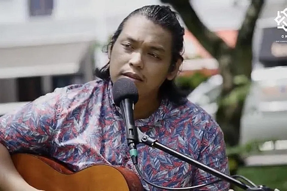 SERBA BOLEH: Rifa'ah, selain menerajui acara pembukaan Pesta Raya 2022, juga terlibat dalam acara dikir barat dan menyanyi.