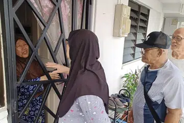 Neighborhood Kakis, warga emas, perkasa, Persatuan Rakyat, PA, aktif, Mountbatten, Edwin Tong