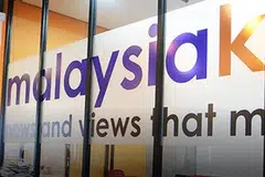 Portal berita, Malaysiakini, memohon maaf atas kesilapan memaparkan grafik imej babi pada laporan berita mengenai Perhimpunan Agung Umno 2025. 