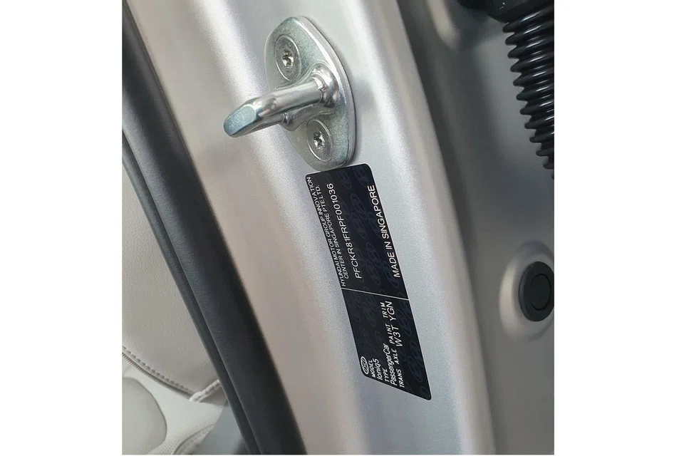 BUATAN SINGAPURA: Kereta-kereta yang dihasilkan di Pusat Inovasi Kumpulan Hyundai Motor di Jurong itu akan mempunyai label 'Buatan Singapura' atau 'Made in Singapore'.