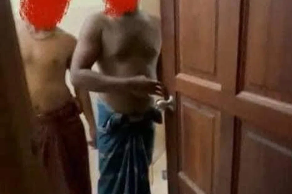 TIADA MALU: Warga Bangladesh yang menceroboh kediaman yang kosong dan tinggal tanpa pengetahuan pemilik rumah di Jalan Serdang Raya 1, Seri Kembangan, Selangor, mengaku memecahkan kunci pintu rumah dan menggantikannya dengan yang lain ketika ditahan polis pada 22 Januari.