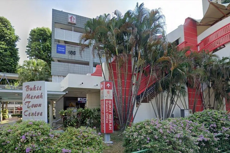 POSITIF COVID-19: HDB menyatakan cawangan Bukit Merah ditutup sehingga dimaklumkan kelak, dan memohon maaf atas sebarang kesulitan.