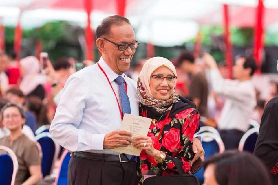 Dr Ahmad Mattar dan arwah isterinya, Allahyarhamha Rugaiyah Shaikh Abubakar Mattar, menghadiri Majlis Sambutan Perkahwinan Jubli Emas yang diadakan di Istana pada 17 Mac 2018.