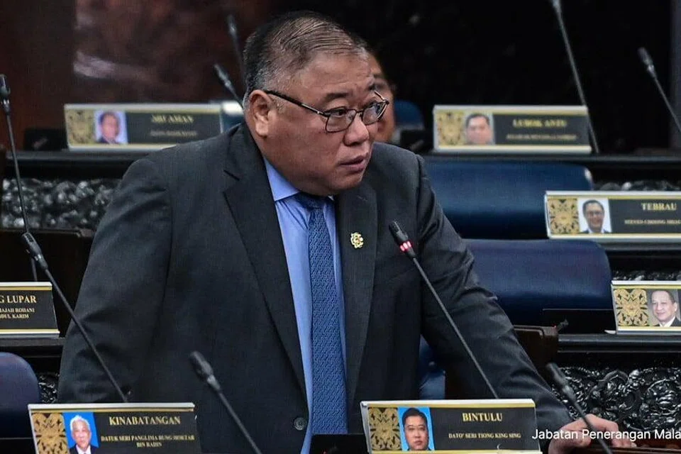 Zahid, kerajaan, Malaysia, alkohol