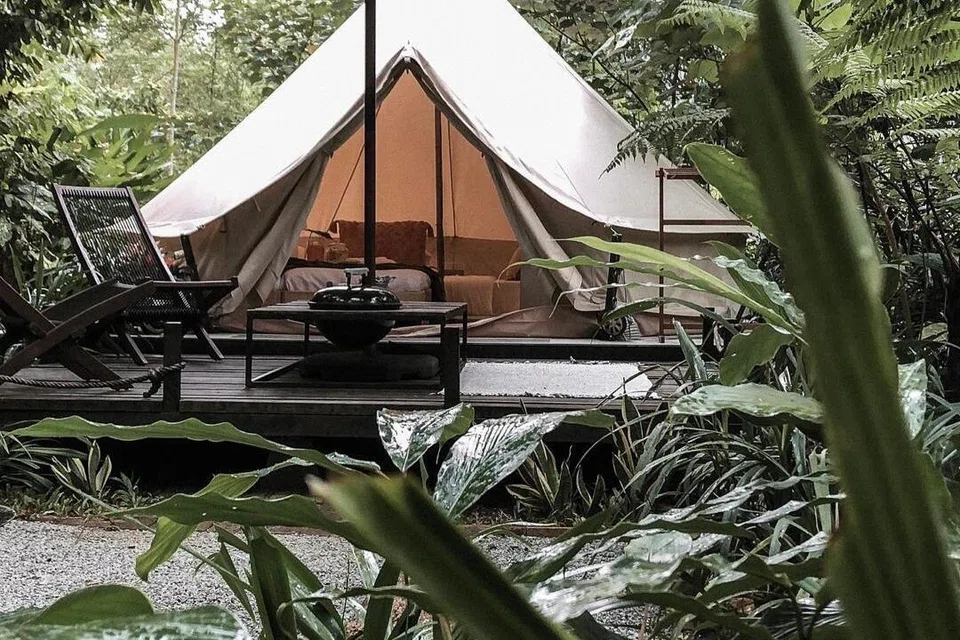 Pengalaman menginap di La Hilir dengan konsep glamping eksklusif pasti meninggalkan kenangan sukar dilupakan.