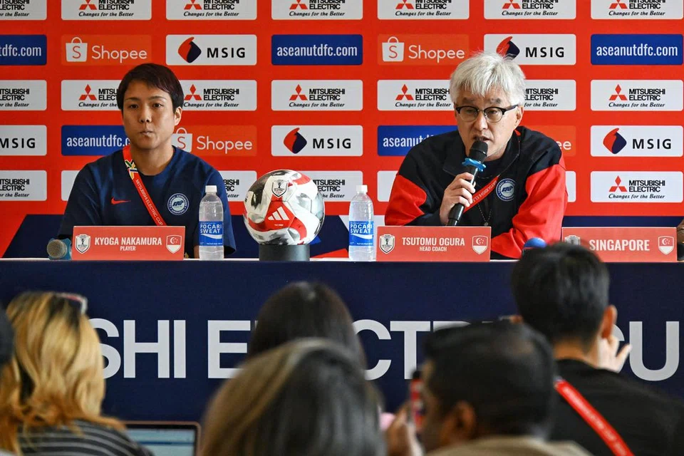 Jurulatih Singapura, Tsutomu Ogura (kanan), berkata pasukannya mempunyai masa  yang mencukupi, iaitu 90 minit dan waktu tambahan untuk mengatasi Vietnam.  