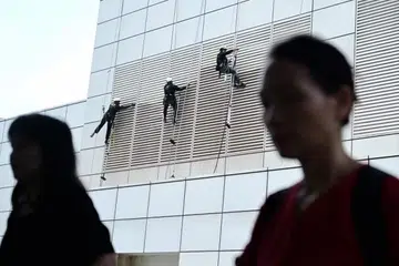 Kes kejadian jatuh dari tempat tinggi adalah antara punca utama kematian di tempat kerja pada 2023.