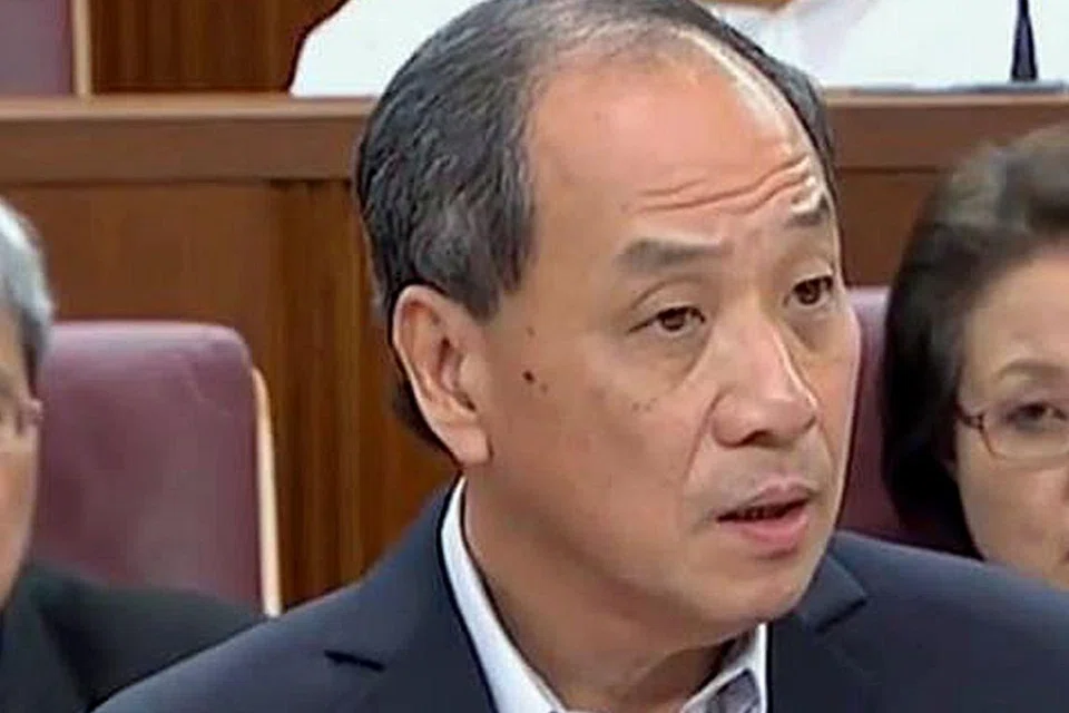 ENCIK LOW THIA KIANG: Sifatkan sesi Parlimen semalam sebagai "hari sedih bagi Parlimen" dan berpendapat cara isu tersebut dipaparkan di media tradisional dan sosial telah merosakkan reputasi Singapura. - Foto TANGKAP LAYAR