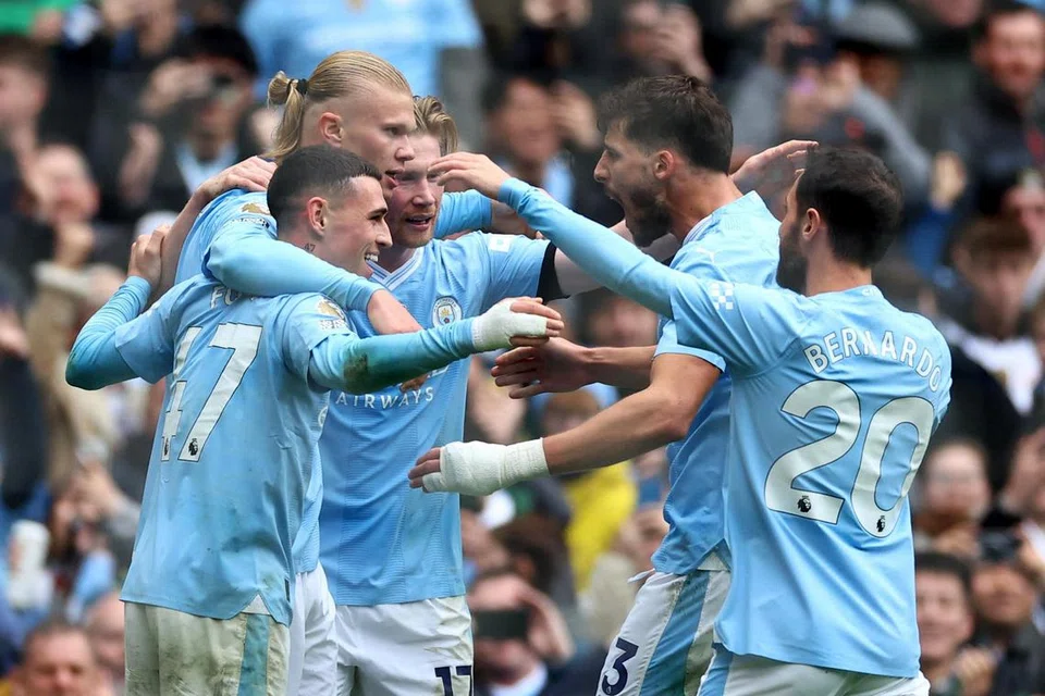Manchester City yang dibarisi penyerang berbisa seperti Erling Haaland (dua dari kiri) dijangka dapat bermain lebih baik dan mampu menundukkan Manchester United apabila bertemu pada 3 Mac.
