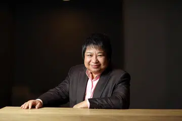MAMPU HARUNGI CABARAN: Ketua Pegawai Eksekutif (CEO) SPH Media, Cik Teo Lay Lim, ingin bina keupayaan SPH Media mengharungi cabaran industri media akan datang. 