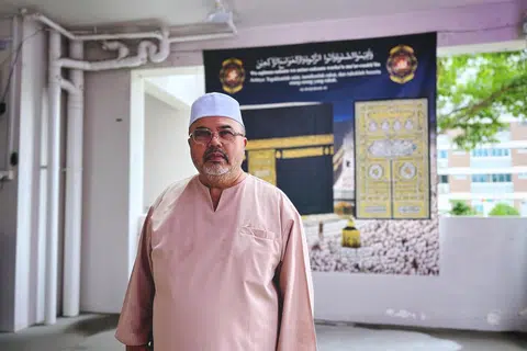 Pengerusi Kariah Golden Pine, Encik Ibrahim Akbar, 66 tahun.