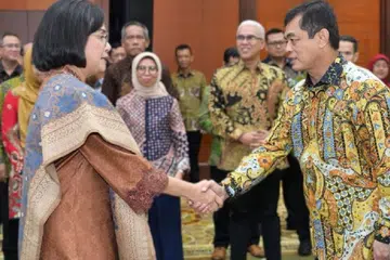 Sri Mulyani Indrawati, Djaka Budhi Utama