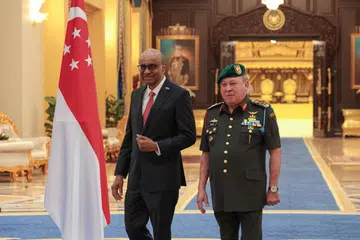 Presiden Tharman Shanmugaratnam (kiri), mengadakan pertemuan bersama Yang di-Pertuan Agong, Sultan Ibrahim Iskandar, di Istana Negara, Kuala Lumpur, sempena lawatan negara pertama beliau ke Malaysia dari 12 hingga 15 Julai.