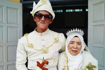 Rapeah Sani Mohd,  Shaiful Nizam Yeop Mat Isa 