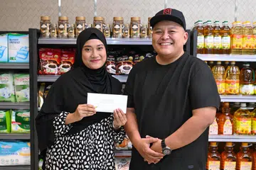 Baucar barang pasar, cabutan bertuah, Sheng Siong