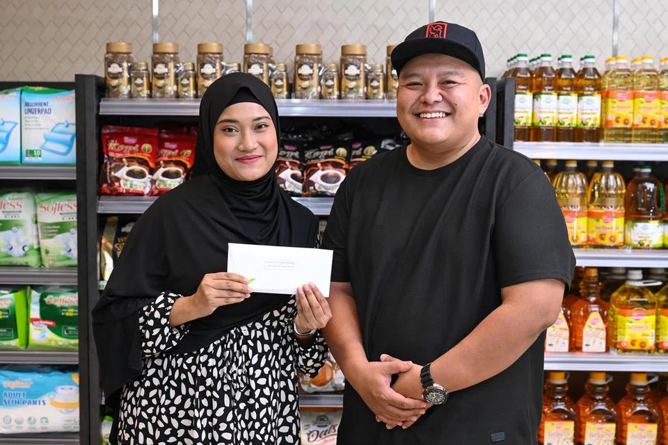 Baucar barang pasar, cabutan bertuah, Sheng Siong