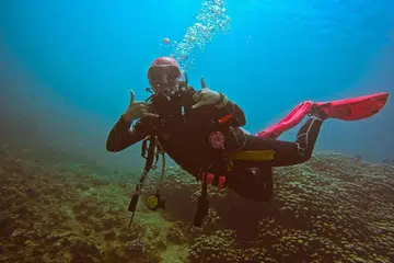 Cik Nyimas Andreana telah berkunjung ke enam negara untuk menyelam.