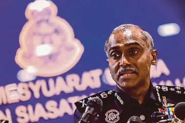 Malaysia, PDRM, Datuk M Kumar, hina Sultan Selangor, Facebook, Lucas Liam, polis, Pulau Pinang, MCMC