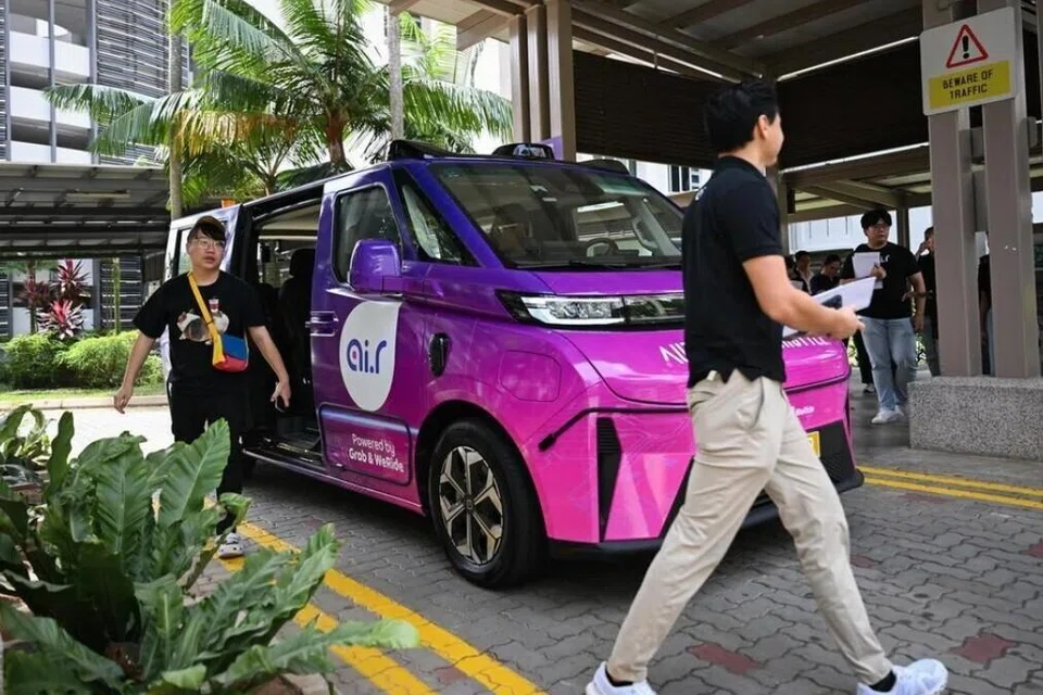 Semasa fasa percubaan, perkhidmatan kenderaan ulang-alik ini adalah percuma. Ia akan beroperasi pada hari bekerja dari 9.30 pagi hingga 5 petang.