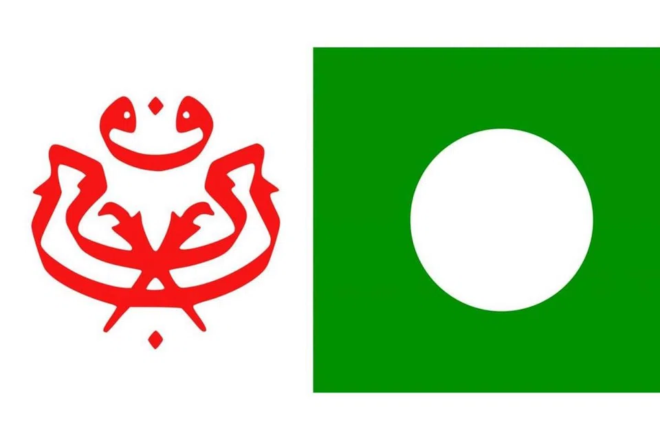 DAFTAR PARTI: Parti Umno dan Pas (logo masing-masing di kiri dan kanan) bersetuju mendaftar Muafakat Nasional secara rasmi dengan Jabatan Pendaftar Pertubuhan (ROS). - Foto INTERNET