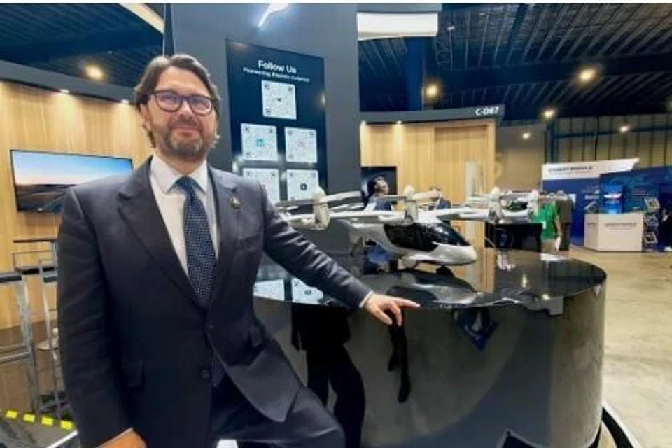 pesawat (eVTOL), Vertical Aerospace, perubatan kecemasan, geran