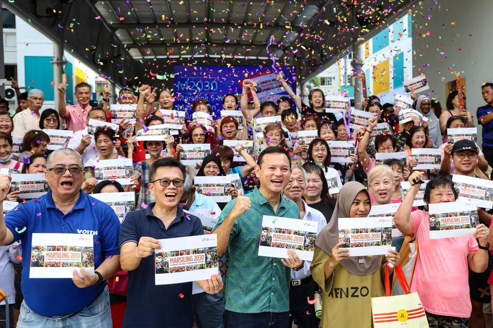 Pelan Induk Marsiling 2030 (M2030) memberi tumpuan kepada usaha memperkasa masyarakat melalui penambahbaikan prasarana dan pelaksanaan inisiatif sokongan sosial, kata Menteri Negara Kanan (Pertahanan merangkap Kemampanan dan Sekitaran), Encik Zaqy Mohamad (tengah), yang juga Penasihat GRC Marsiling-Yew Tee.