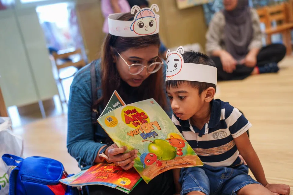 Sebagai sebahagian daripada program, KidSTART Stories, keluarga KidSTART menghadiri acara bercerita, ‘Adventures with Andi’ yang menampilkan siri buku, ‘What Ants Do’ oleh Menteri Negara (Pembangunan Sosial dan Keluarga merangkap Ehwal Dalam Negeri), Cik Sun Xueling.