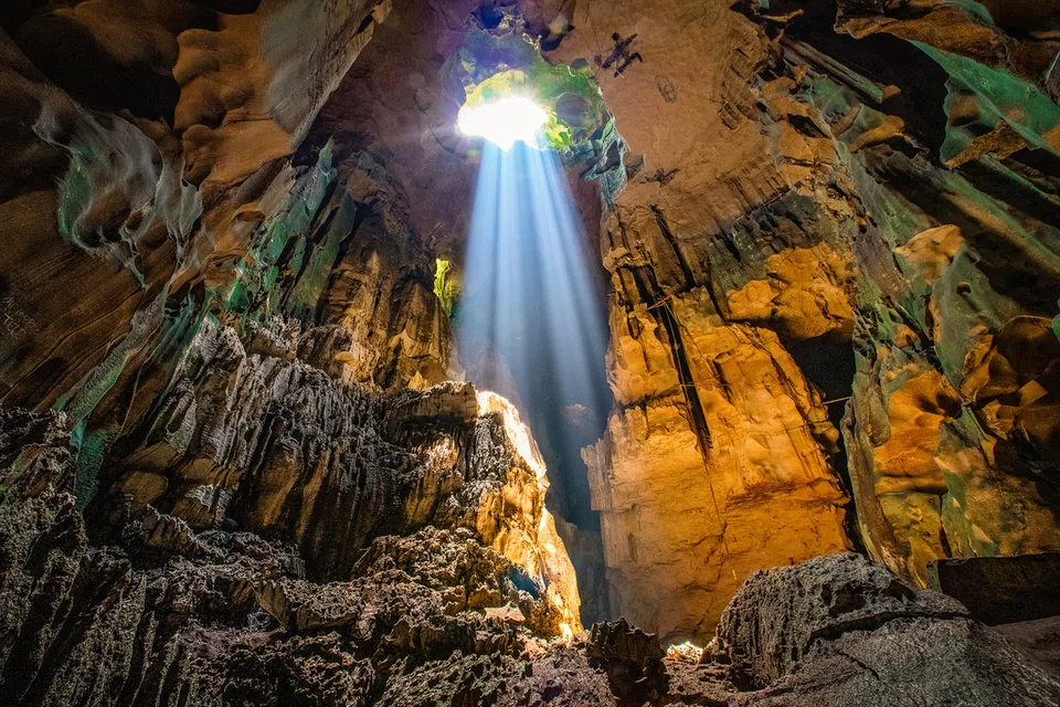 gua bulan, taman negara niah, miri