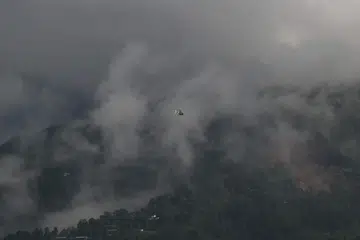 banjir Nepal, warga Malaysia hilang, operasi mencari, helikopter