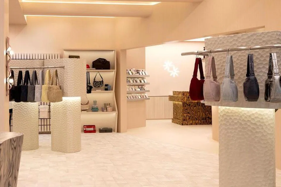 Cawangan VivoCity milik syarikat gaya hidup tempatan, The Paper Bunny.