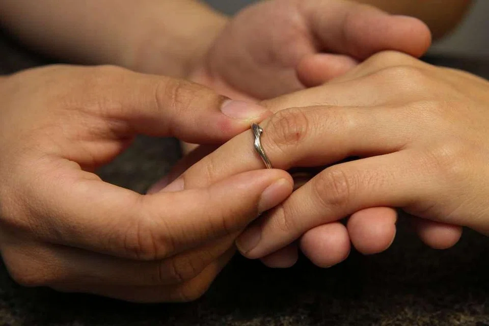 BAKAL DIRIKAN RUMAH TANGGA: Salah satu kes import jangkitan Covid-19 baru yang dikenal pasti pada Ahad (31 Januari) merupakan bakal pengantin dari Filipina yang datang ke Singapura untuk majlis perkahwinan dengan lelaki Singapura. - Foto FAIL THE STRAITS TIMES