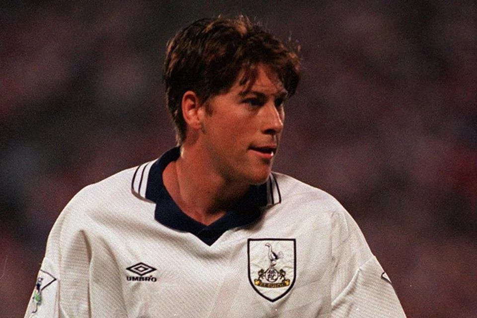 Gandingan EPL paling banyak jaringkan gol: 27 GOL: Darren Anderton (kiri) dan Teddy Sheringham (tidak ada dalam gambar) - Tottenham Hotspur.
