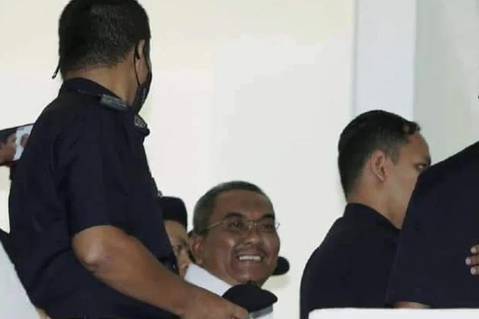 DIKENAKAN TUDUHAN: Menteri Besar Kedah, Datuk Seri Muhammad Sanusi Md Nor, dihadapkan ke Mahkamah Sesyen Selayang, Selangor, pada Selasa atas tuduhan menghasut.